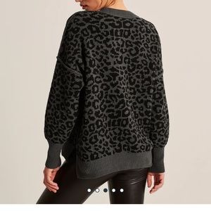 Abercrombie & Fitch oversized chenille sweater